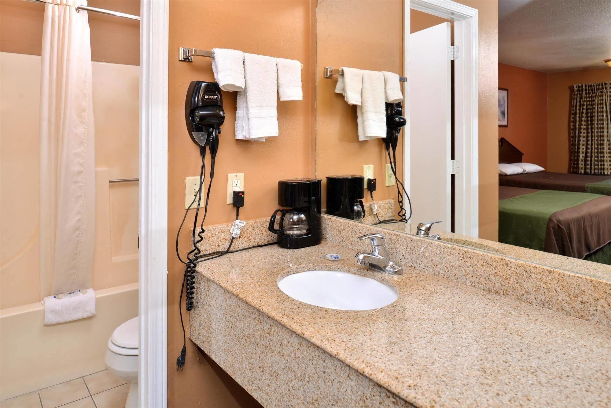 Americas Best Value Inn And Suites Siloam Springs Εξωτερικό φωτογραφία
